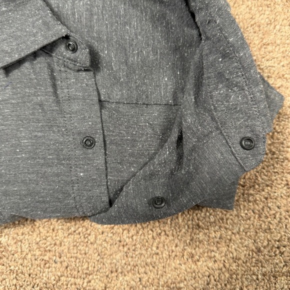 Lululemon City Slate Snap Button Short Sleeve Shirt Men's M Charcoal Grey - Picture 6 of 6